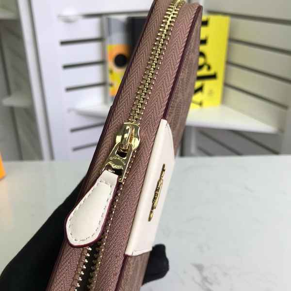 コーチ財布素材ディテール